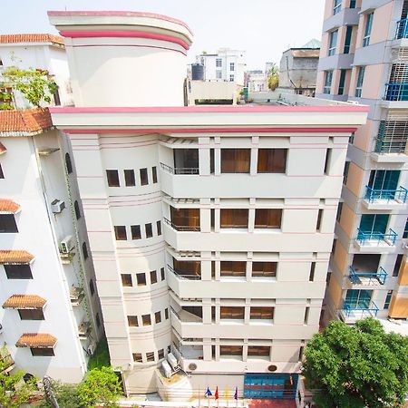 Hotel Suite Palace Dhaka Esterno foto
