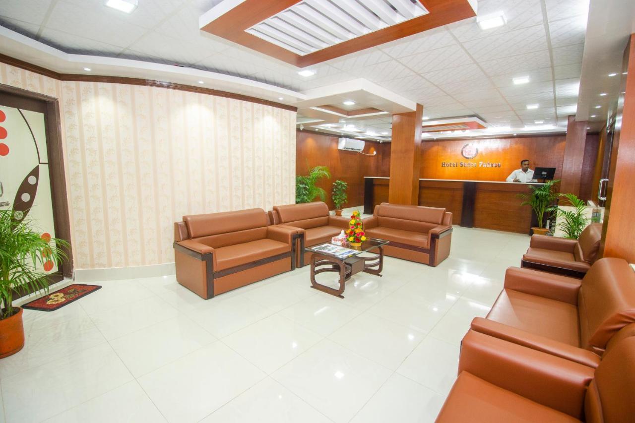Hotel Suite Palace Dhaka Esterno foto